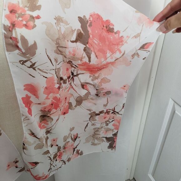 Polly and esther cover up - Picture 2 of 6